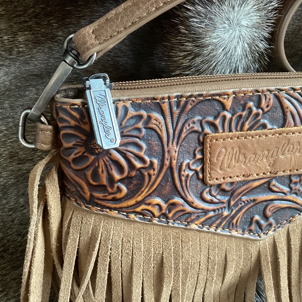 Wrangler Leather Fringe Western Boho Wallet Wristlet Crossbody Handbag🦋 - Picture 3 of 10